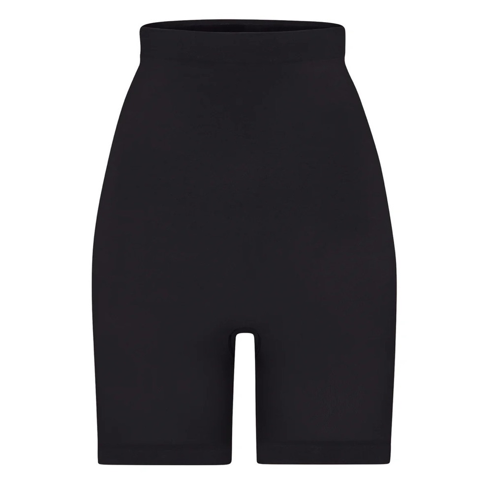 SKIMS HIGH-WAISTED ABOVE THE KNEE SHORT